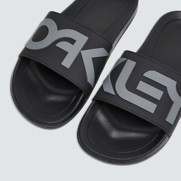 Oakley B1B Slide Blackout Jindabyne Sports