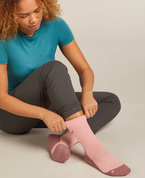 Icebreaker Womens Hike + Light Crew